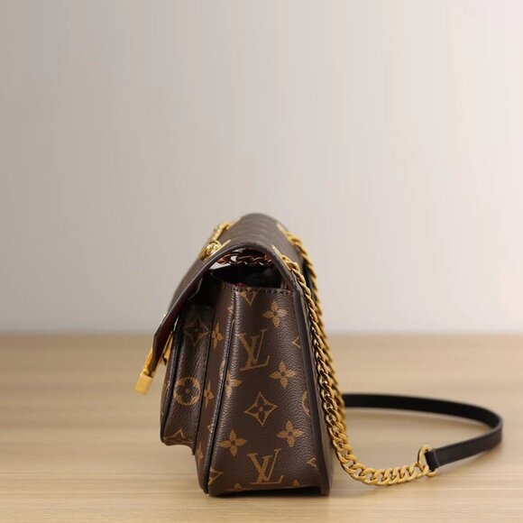🍀Louis Vuitton Passy Bag Monogram - Picture 3 of 10
